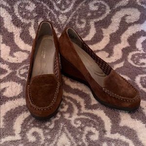 Naturalizer brown suede wedges